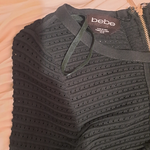 bebe size XS zippered green top - Picture 3 of 6